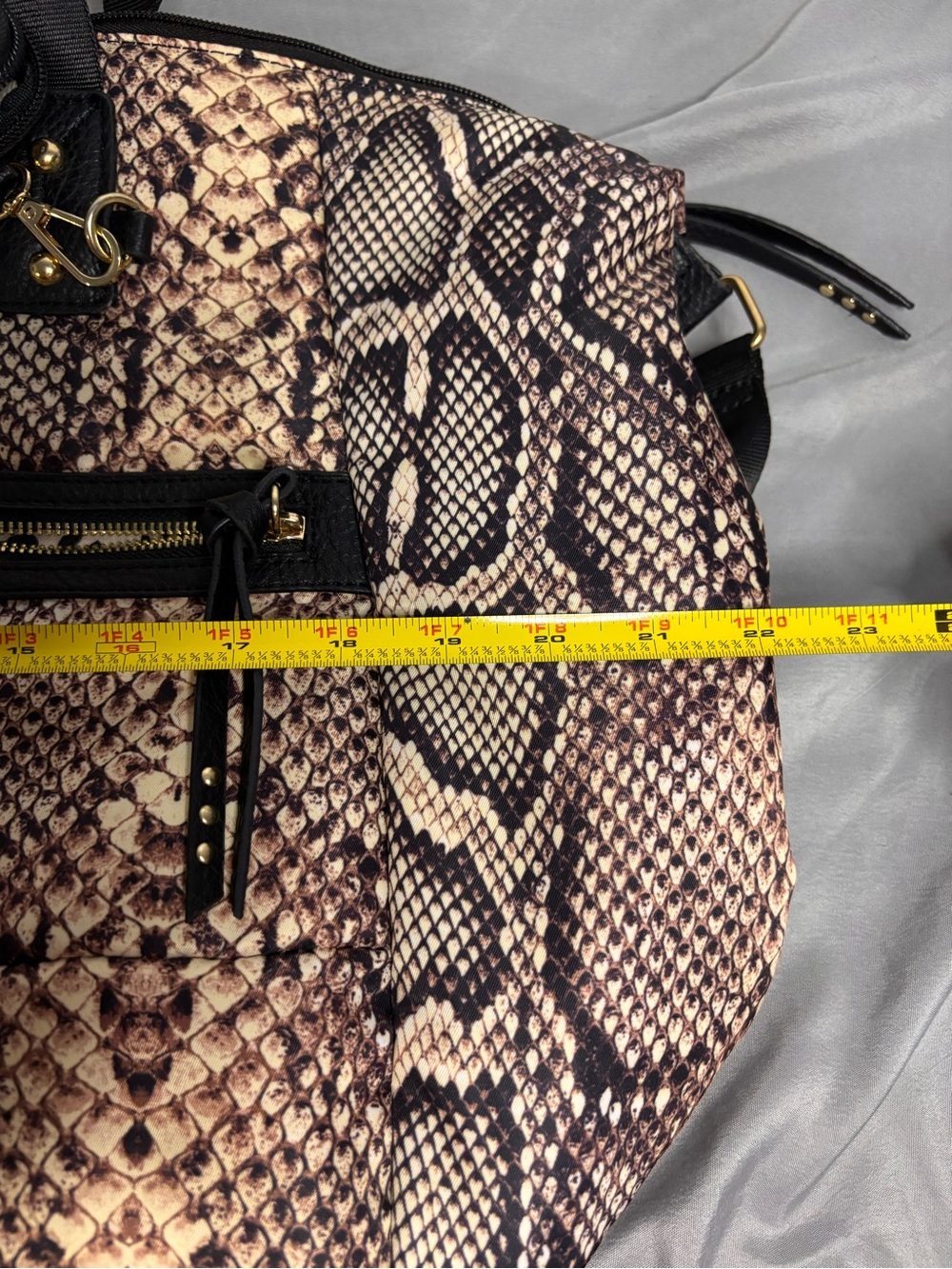 Jessica Simpson Python Snake-Print Weekender Travel Bag - Picture 10 of 12